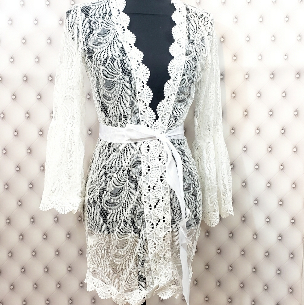 Sexy Lace Beach Coverup - Picture 5 of 8